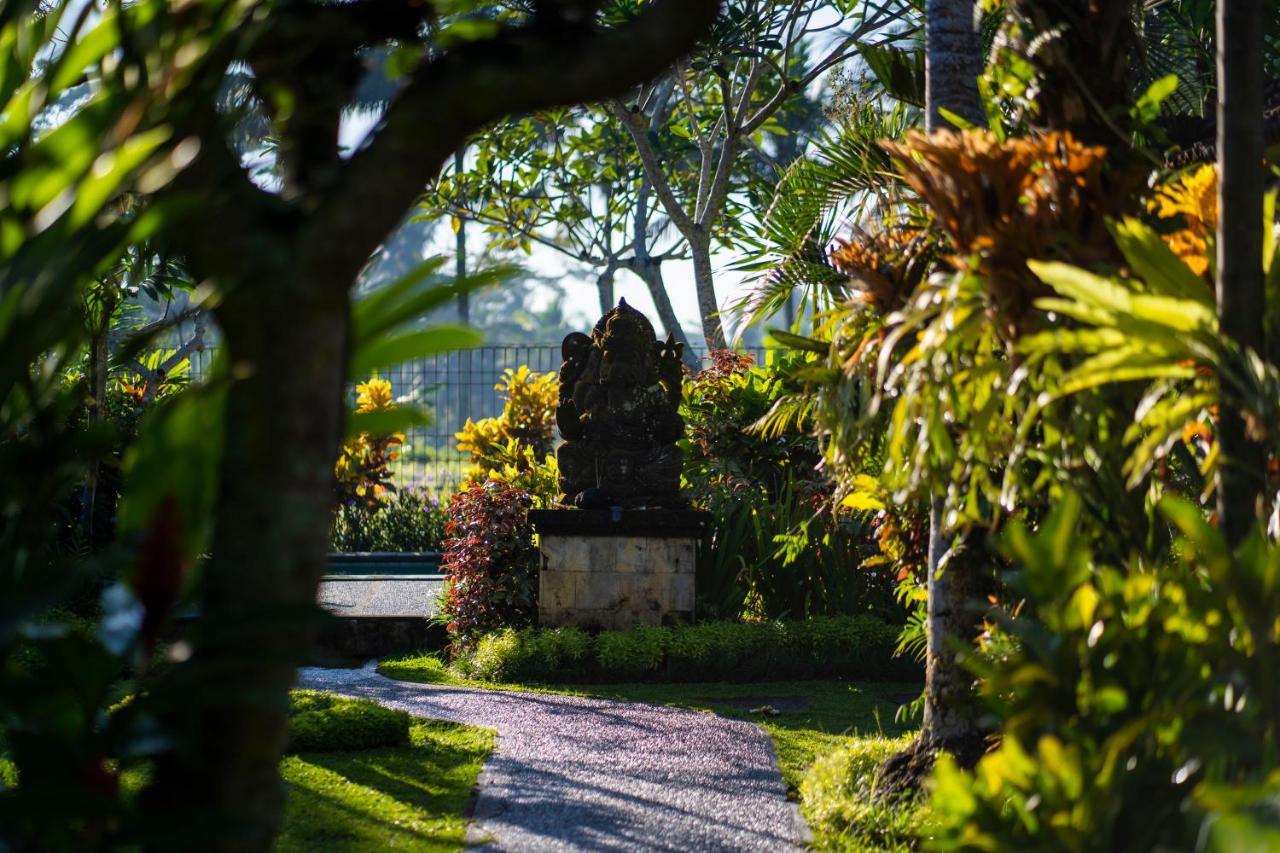 Mandi Ubud (Bali)